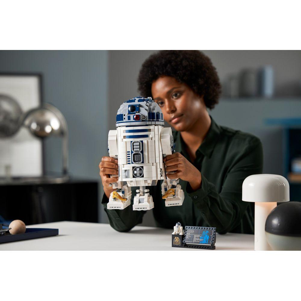 LEGO® Star Wars™ - R2-D2™ - 7