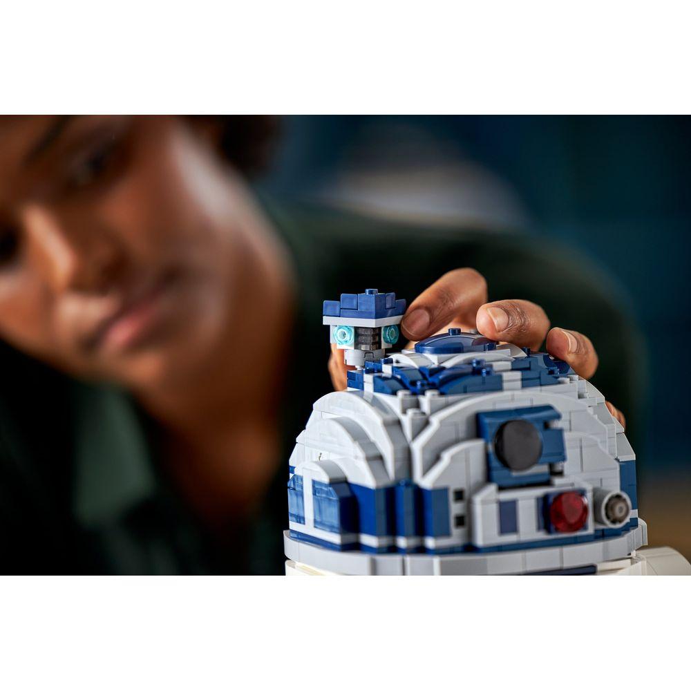 LEGO® Star Wars™ - R2-D2™ - 9