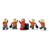 LEGO® City - Pit Stop e equipe da F1® com carro Ferrari - 2