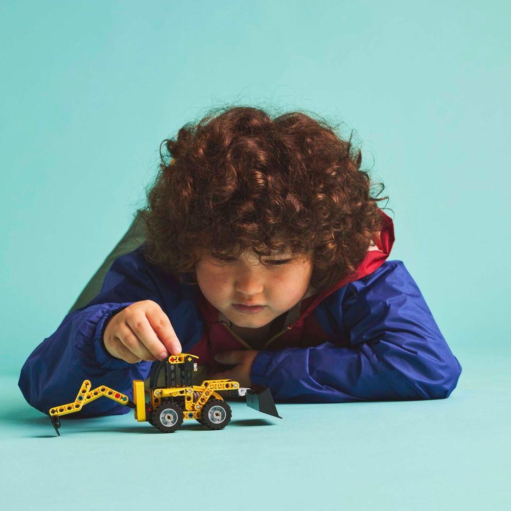 LEGO® Technic™ - Retroescavadeira - 7