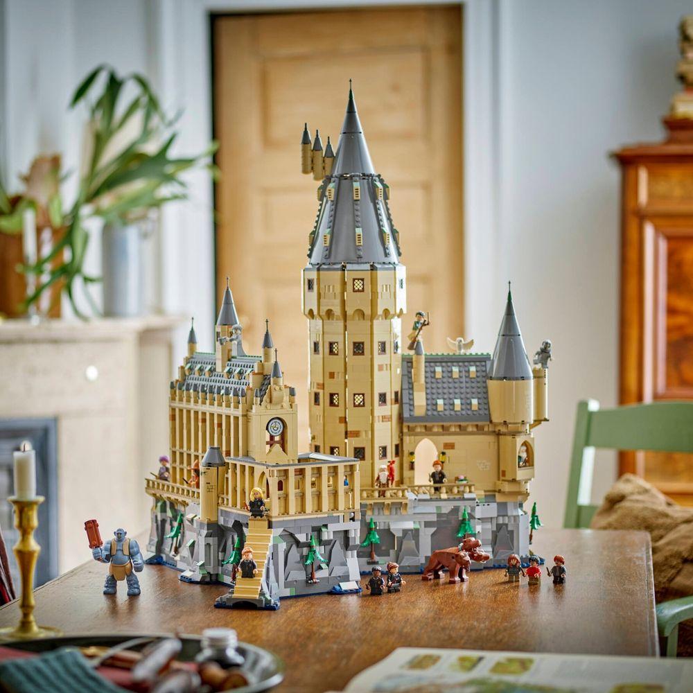 LEGO® Harry Potter™ - O Castelo de Hogwarts™: A Torre Central - 9