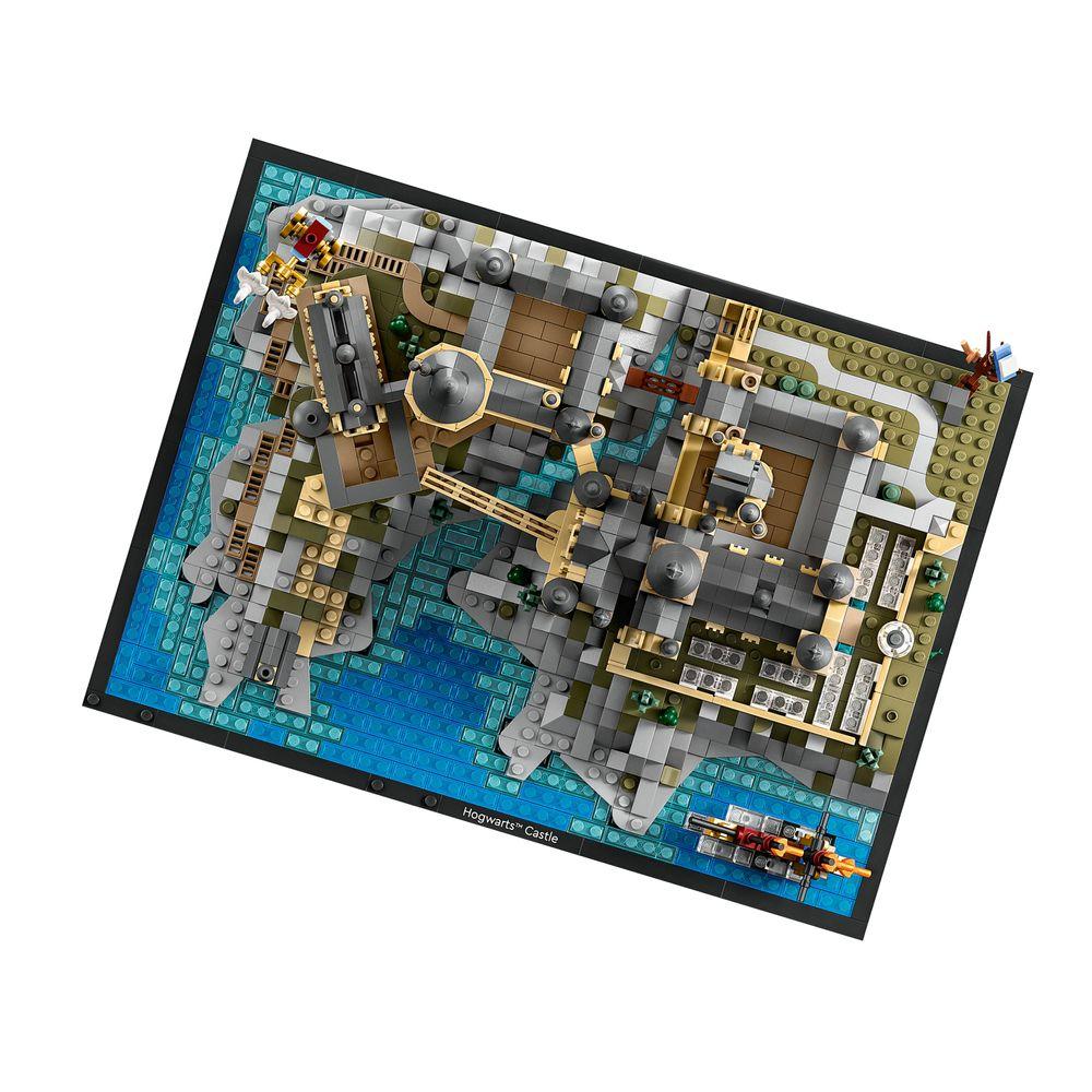 LEGO® Harry Potter™ - Castelo e Terrenos de Hogwarts - 2