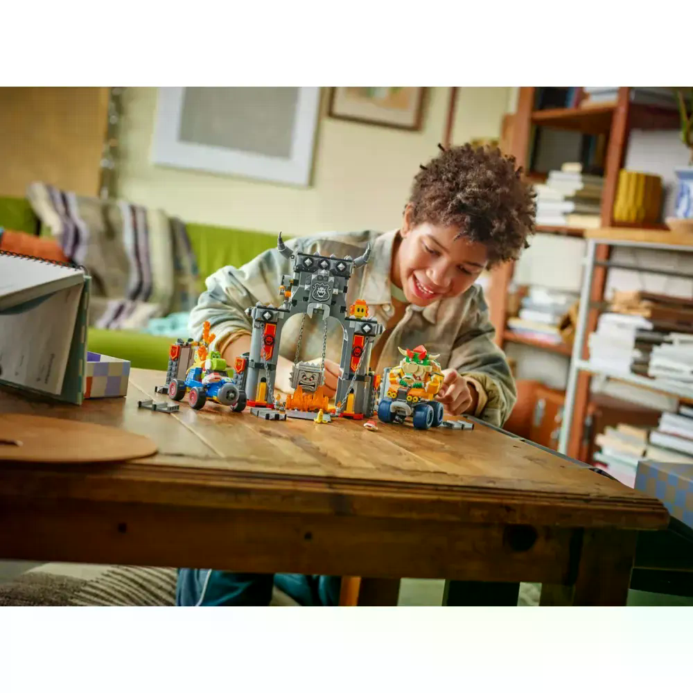 LEGO® LEGO Super Mario - Mario Kart™ – Castelo do Bowser - 2