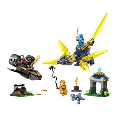 LEGO® Ninjago® - Batalha do Bebê Dragão de Nya e Arin