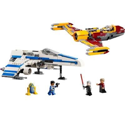 LEGO® Star Wars™ - E-Wing da Nova República™ vs. Caça Estelar de Shin Hati™
