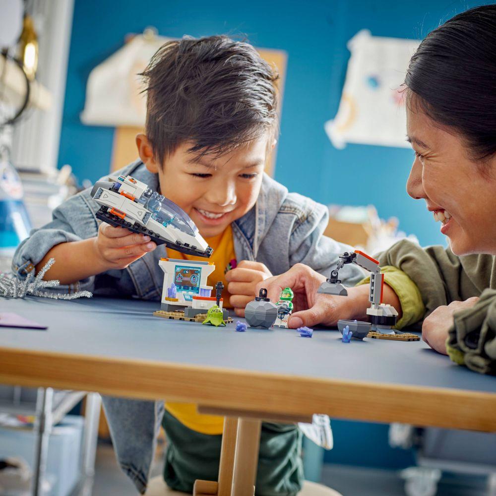 LEGO® City -  Nave Espacial e Descoberta de Asteroide - 2