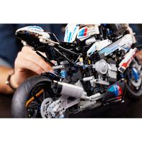 LEGO® Technic™ - BMW M 1000 RR - 7