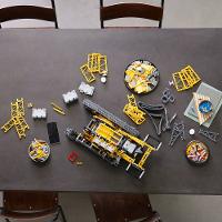 LEGO® Technic™ - Guindaste sobre Esteiras Liebherr LR 13000