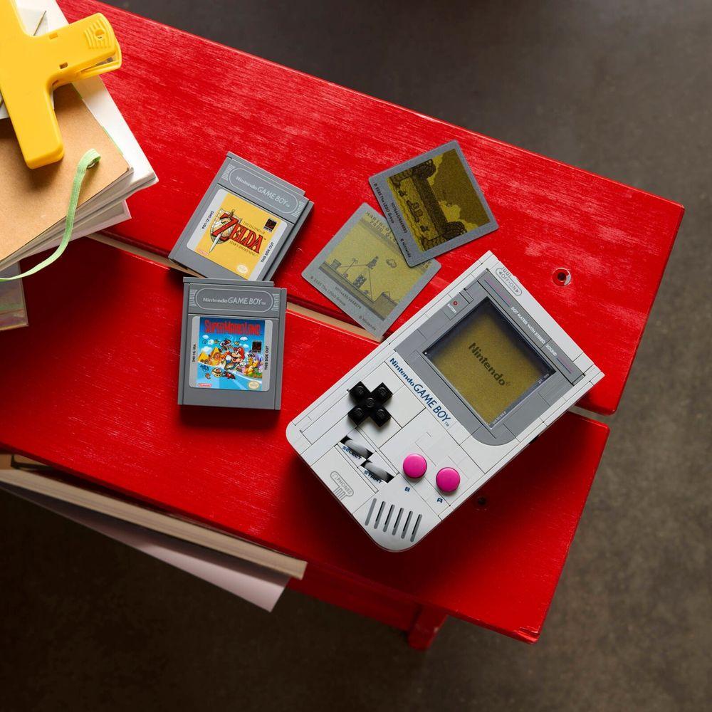 LEGO® Game Boy™ - 10