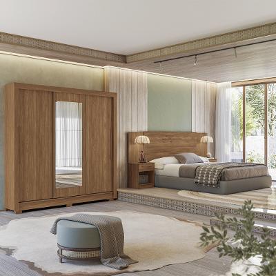 Quarto de Casal com Guarda-Roupas 3 Portas de Correr com Espelho e Cabeceira Arnaut Estilo MM