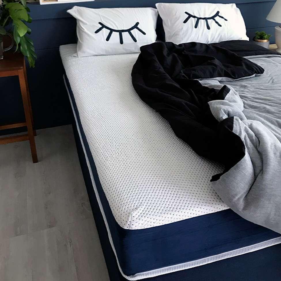 Colchão Queen Mola Ensacada Guldi Firme (25x158x198) Azul e Branco - 1