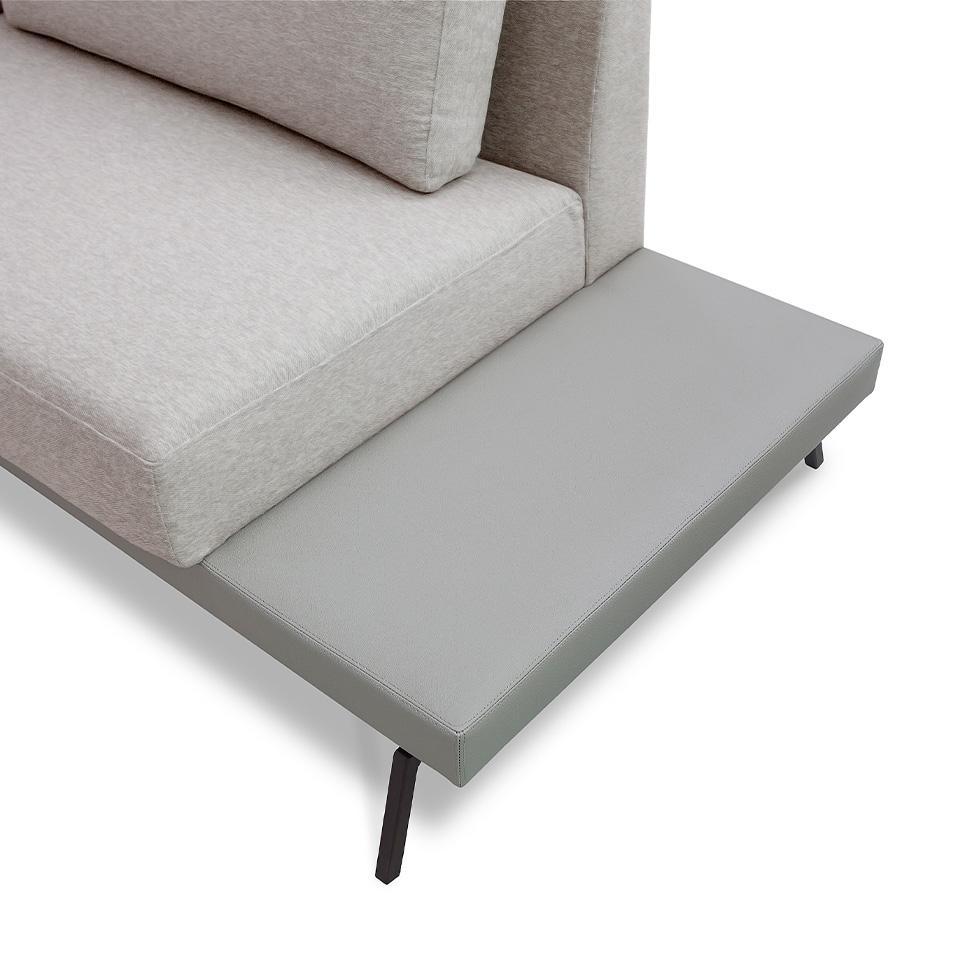 Sofá 3 Lugares Matteo com Mesa de Apoio Direita Linho Bege 240 cm - 4