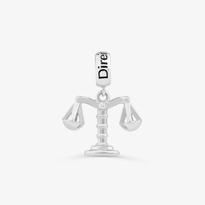 Charm Direito Cravejado em Prata 925