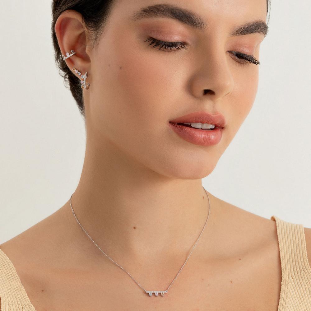 Argola com Zircônias idas em Prata 925 - 2