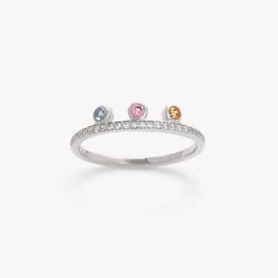 Anel com Zircônias idas em Prata