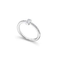 Anel Com Zircônia Em Prata 925