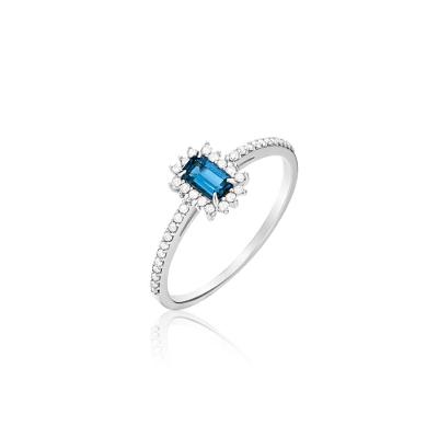 Anel Solitário com Topázio London e Diamantes em Ouro Branco 18k