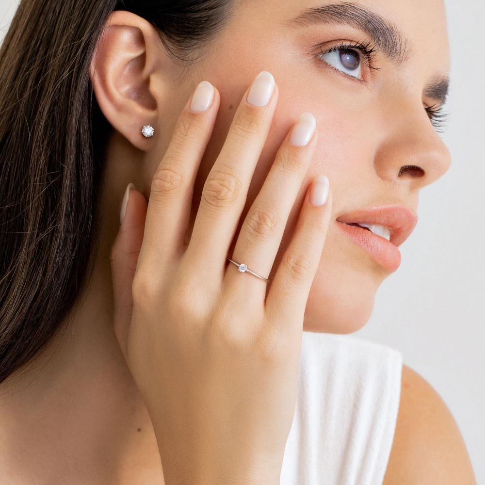 Anel Solitário com 15 Pontos de Diamantes em Ouro Branco 18k - 2