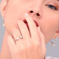 Anel Quadrado com Zircônia em Prata 925 - 2