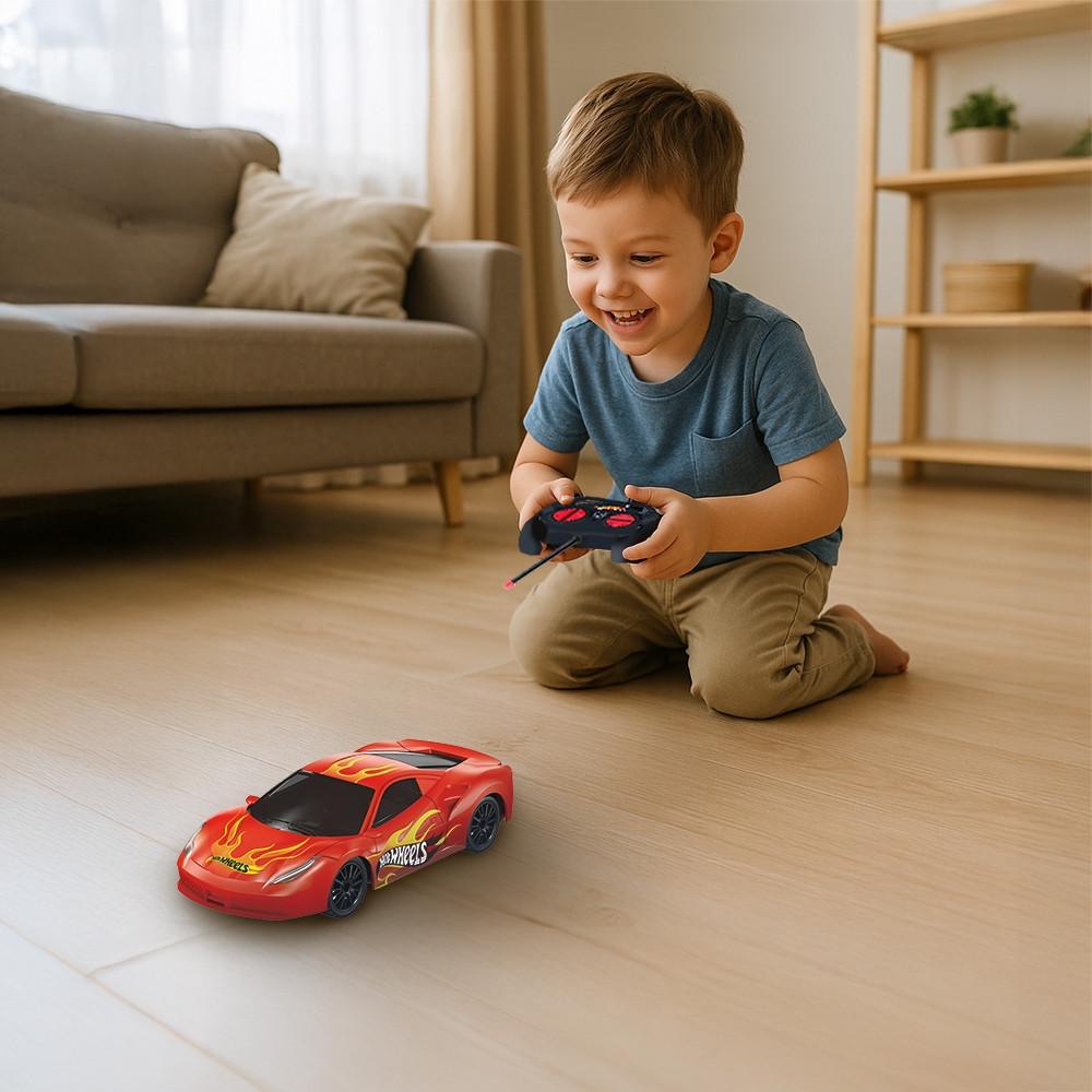 Carrinho de Controle Remoto Hot Wheels 4 Canais Vermelho Com Luz - BR2472 - 3