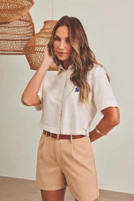 Camisa Cropped de Linho Manga Curta Areia - Linha Premium Feminina - Coleção Loja BB