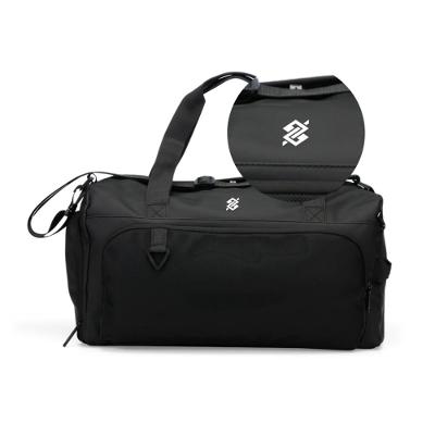 BOLSA ESPORTIVA EM COURO SINTÉTICO 32 LITROS