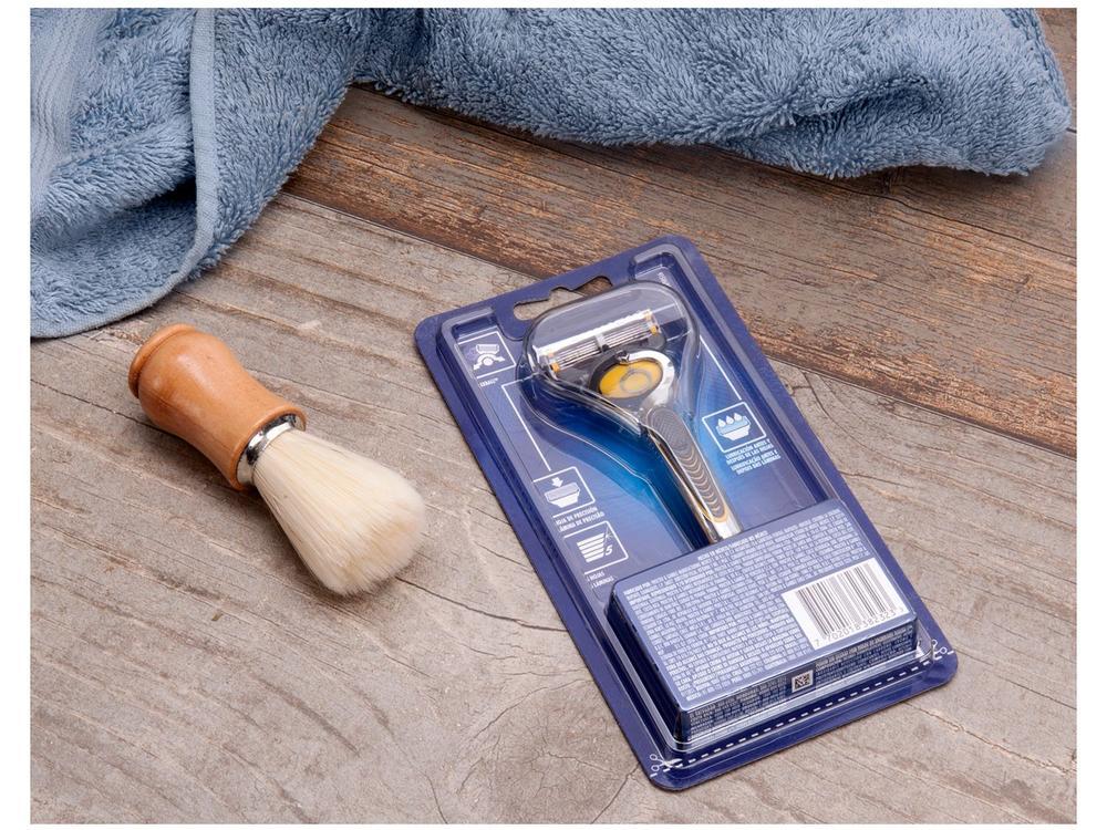 Aparelho de Barbear Recarregável Gillette Fusion5 - 13