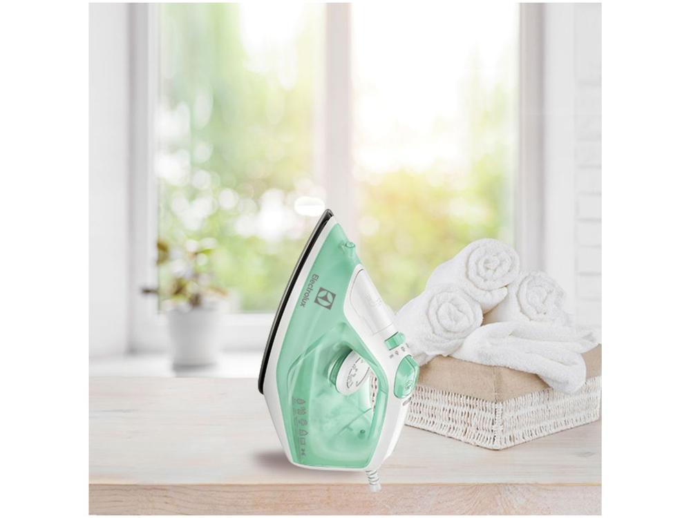 Ferro de Passar a Vapor e a Seco Electrolux - 9