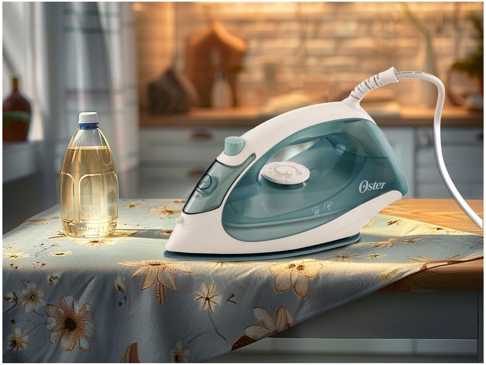 Ferro de Passar Roupa a Vapor Oster - 2