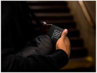 Caixa de Som JBL Go Essential Bluetooth Portátil