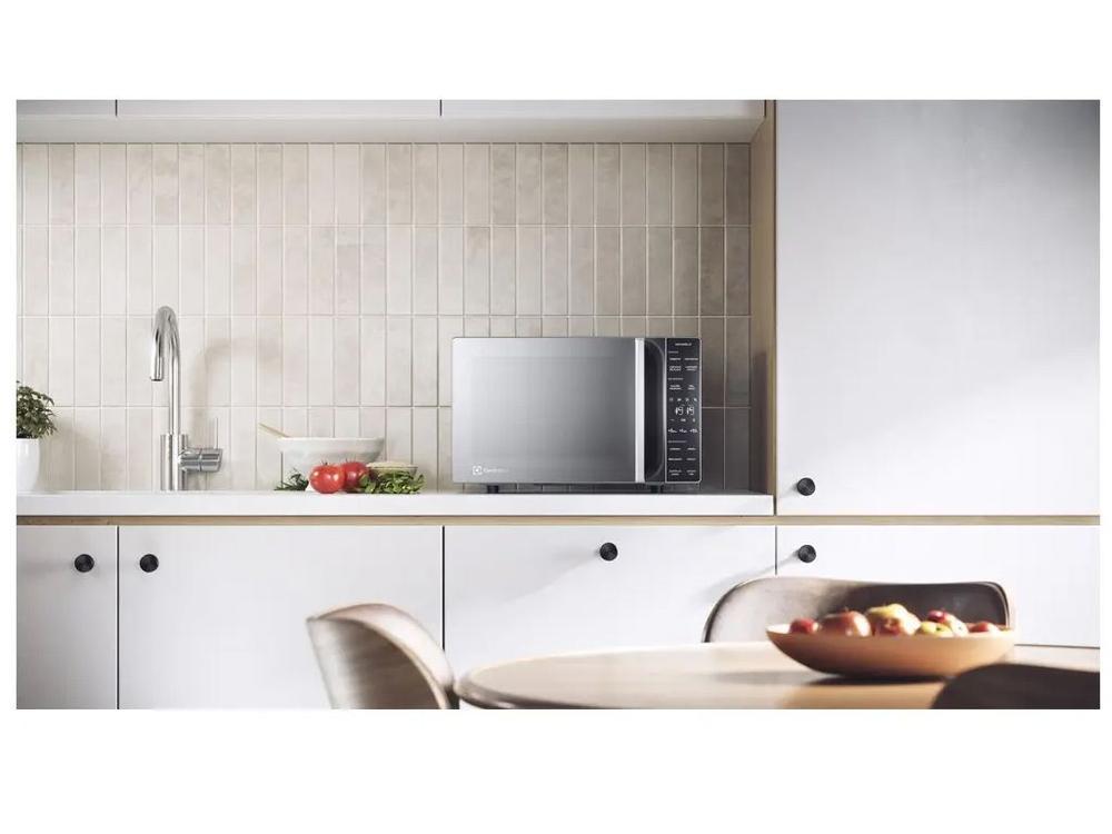 Micro-ondas Electrolux 23L Prata Efficient ME23S - 4