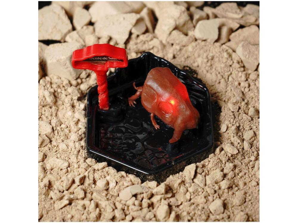 Boneco Colecionável Bonezalive com Acessórios - 6