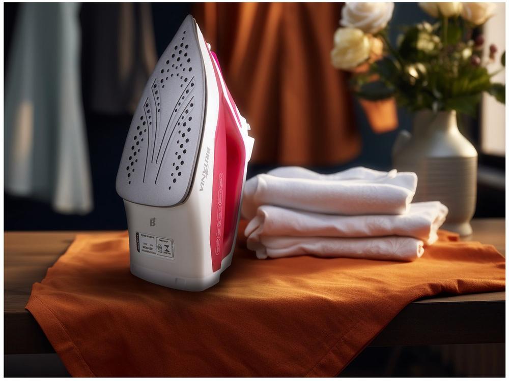 Ferro de Passar Roupa a Vapor Britânia BFV201R - 2