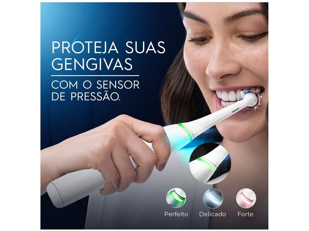 Escova de Dente Elétrica Oral-B iO4, 1 Cabo + 2 Refis + Carregador + Estojo - 4