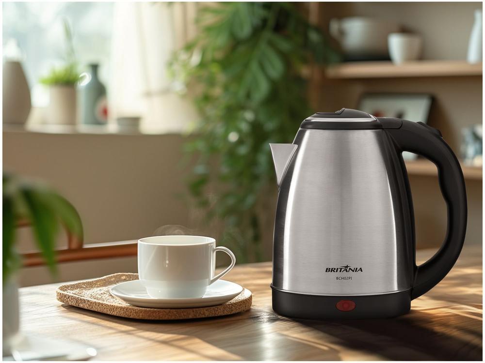 Chaleira Elétrica Britânia BCH02PI Prata e Preta - 2