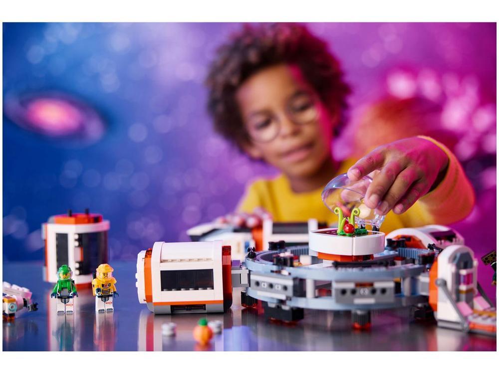 LEGO City Estação Espacial Modular 60433  - 2