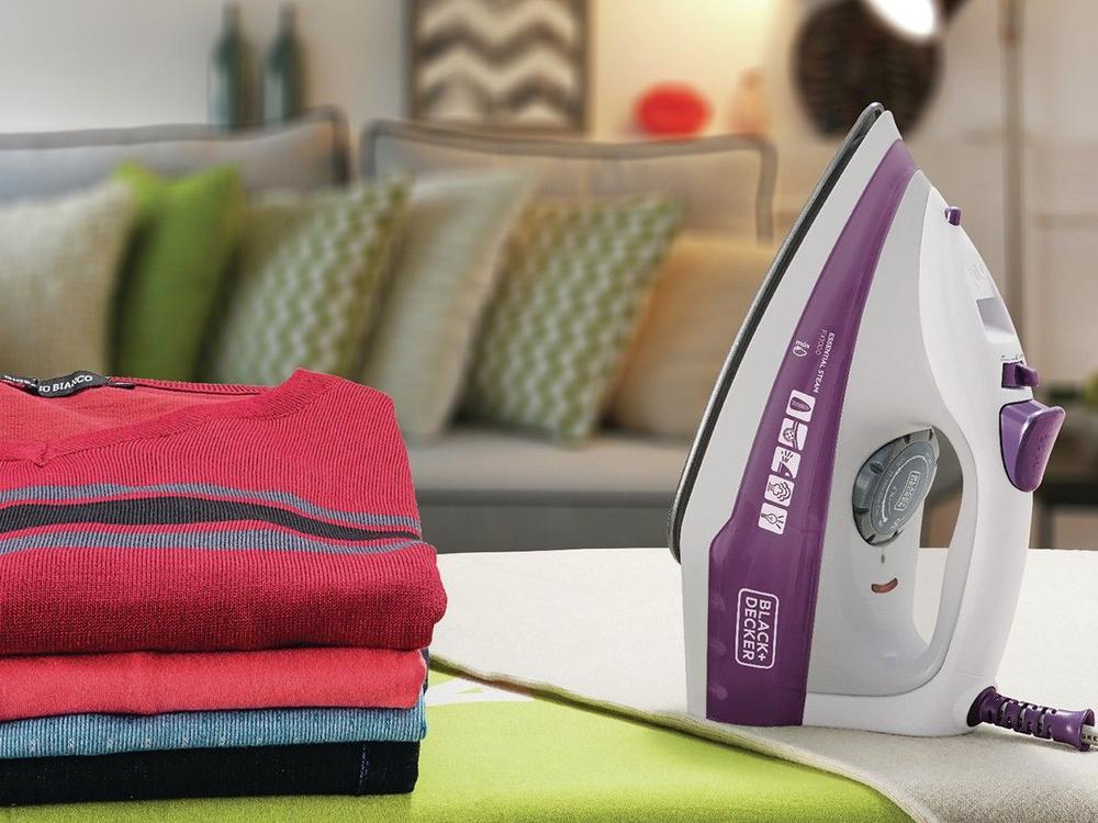 Ferro de Passar Roupa a Vapor e a Seco Black + Decker Essential Steam FX1000 Branco e Roxo - 12