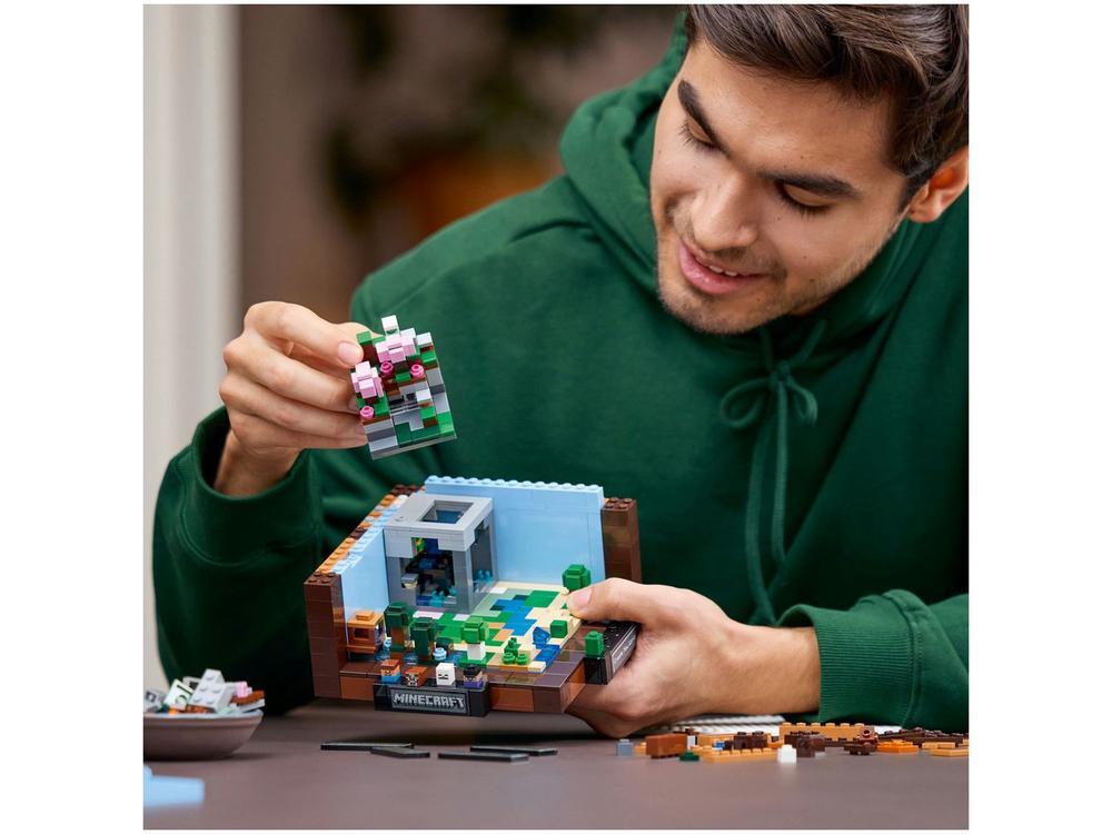 LEGO Minecraft Bancada de Trabalho 21265 - 3