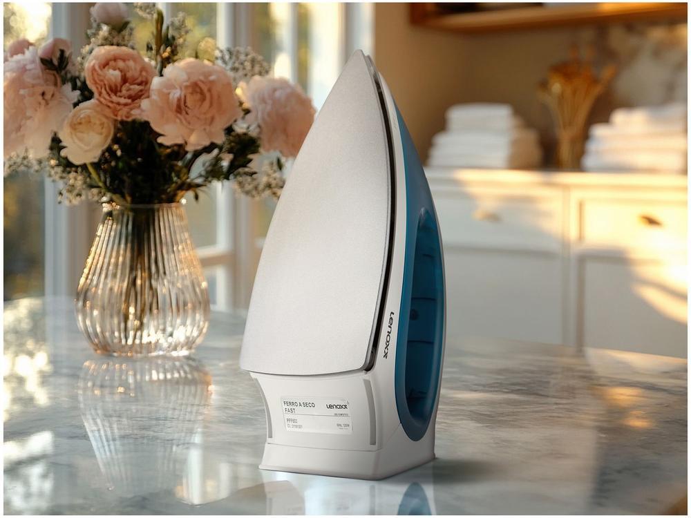 Ferro de Passar Roupa a Seco Portátil Lenoxx  - 2