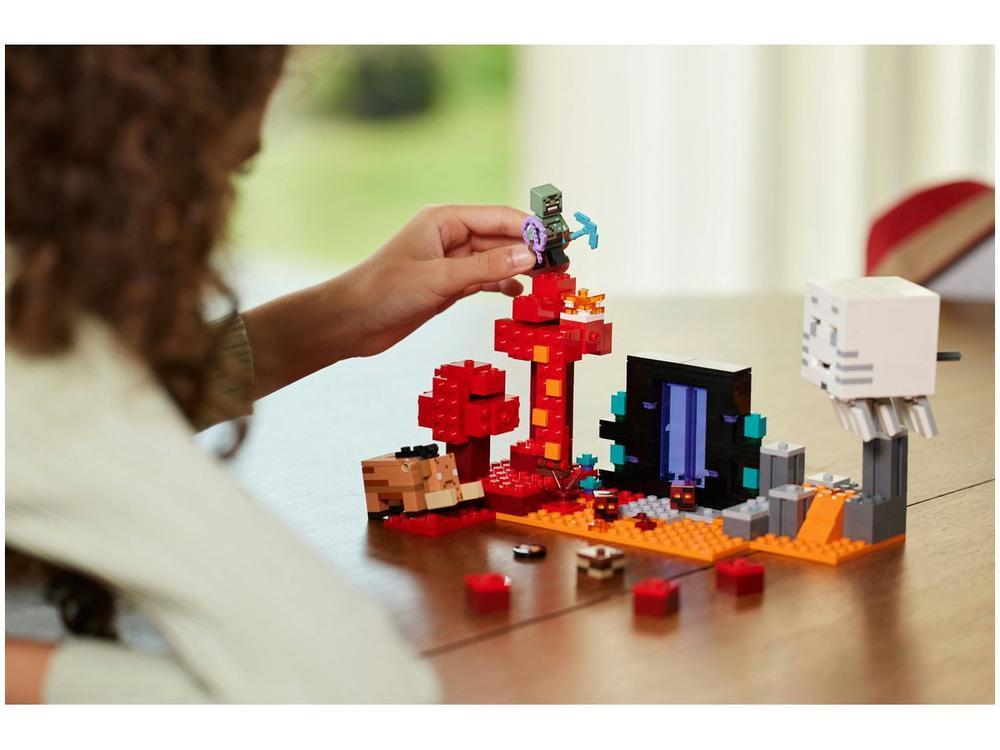 LEGO Minecraft A Emboscada no Portal do Nether - 5