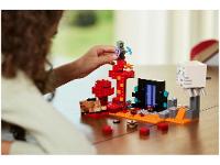 LEGO Minecraft A Emboscada no Portal do Nether - 5