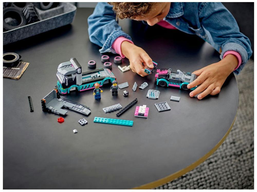 LEGO City Carro de Corrida e Caminhão-Cegonha - 4