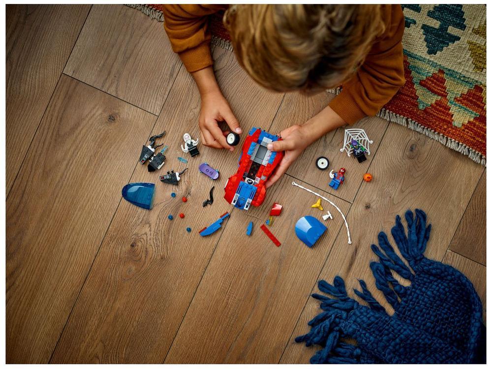 LEGO Super Heroes Marvel Carro de Corrida do Homem - 4