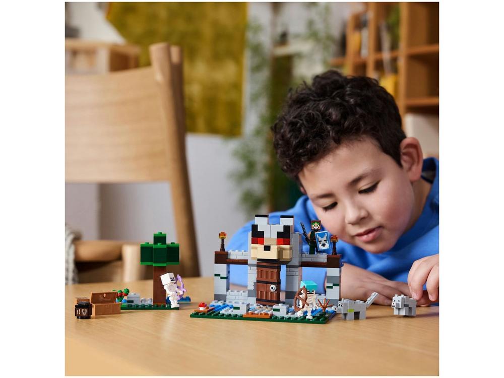 LEGO Minecraft A Fortaleza dos Lobos 21261 - 3