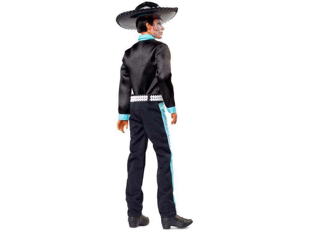 Boneco Barbie Signature Ken com Acessórios Mattel - 7