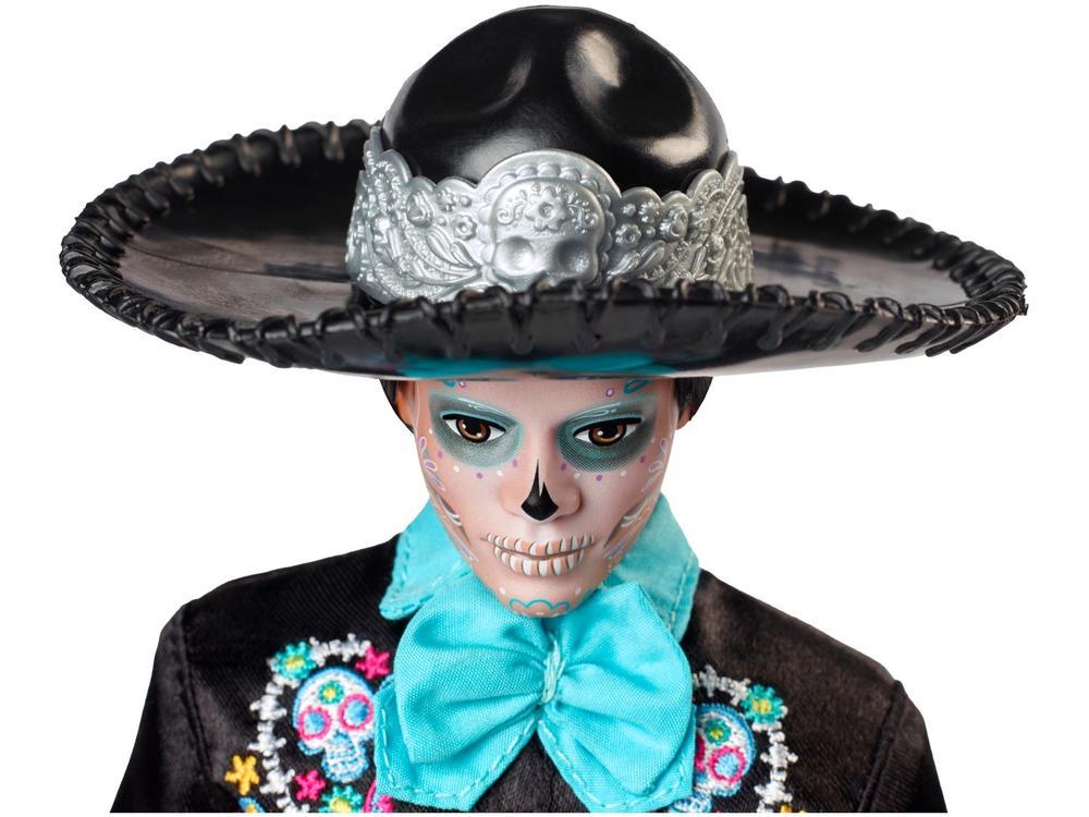 Boneco Barbie Signature Ken com Acessórios Mattel - 8