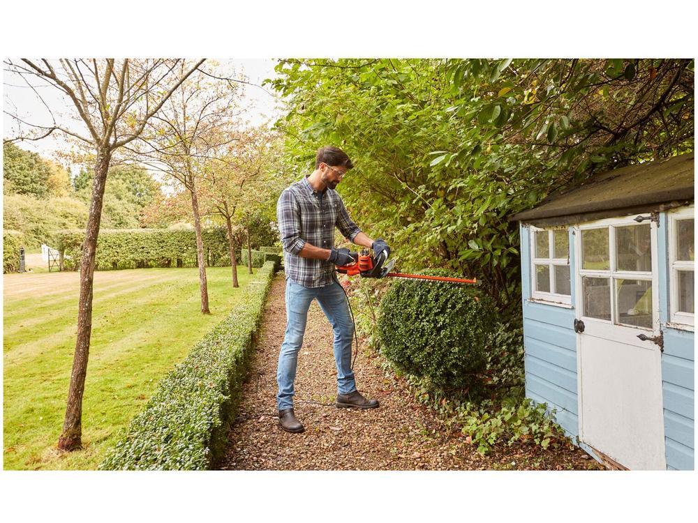 Aparador de Grama Elétrico Black+Decker 400W - 8