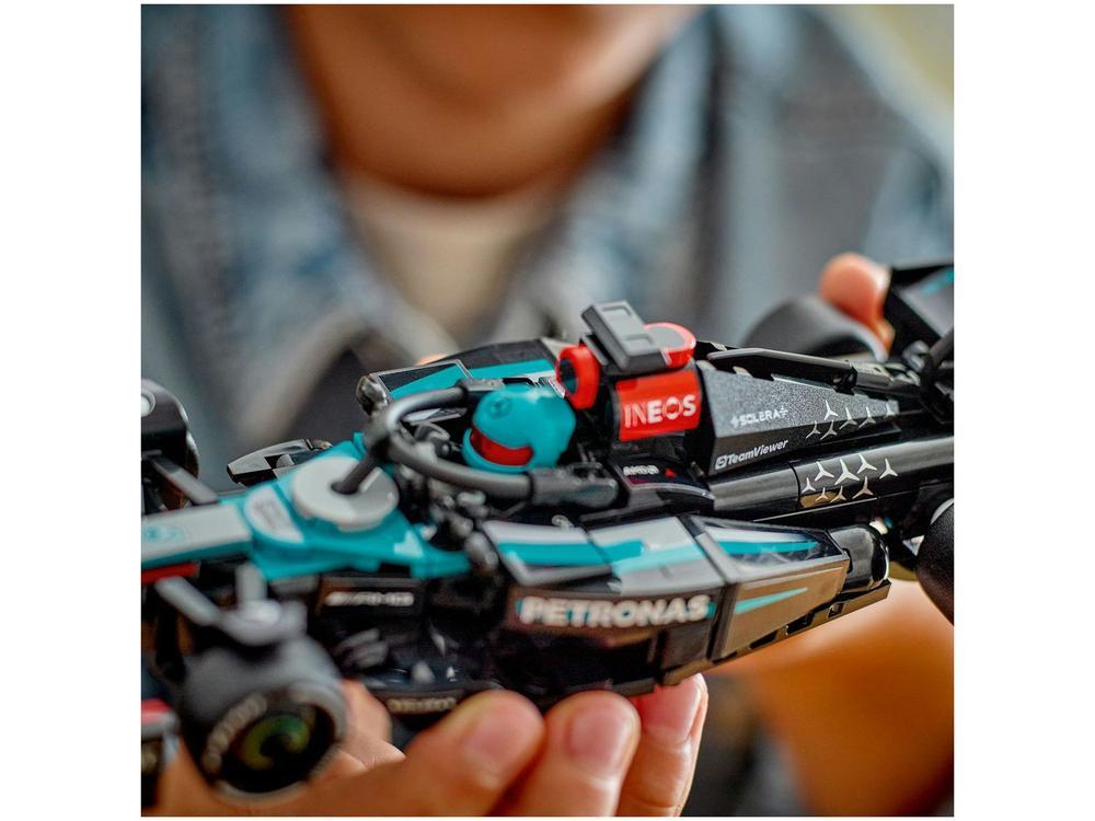 LEGO Speed Champions Carro de Corrida da Mercedes  - 4