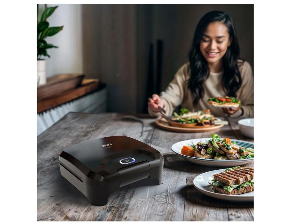 Sanduicheira Grill Philco Preta Antiaderente PGR25A 750W - 5