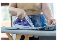 Ferro de Passar Roupa a Vapor e a Seco Black+Decker FX1050 Branco e Roxo